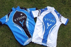 kit_blue_white